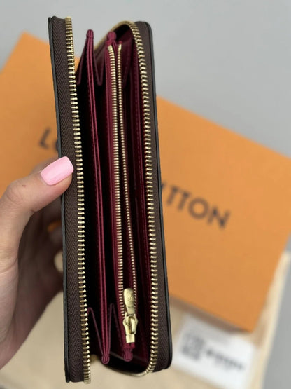 LOUIS VUITTON Monogram Canvas Zippy Wallet - Fuchsia